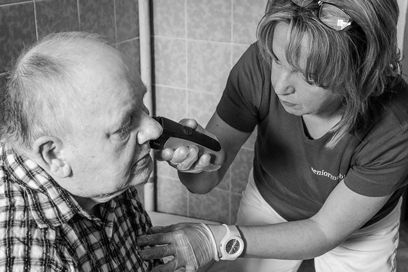 Impressionen aus dem Alltag Pflegedienst seniormobil GmbH Bad Grönenbach fotografiert von Kees van Surksum Kaufbeuren